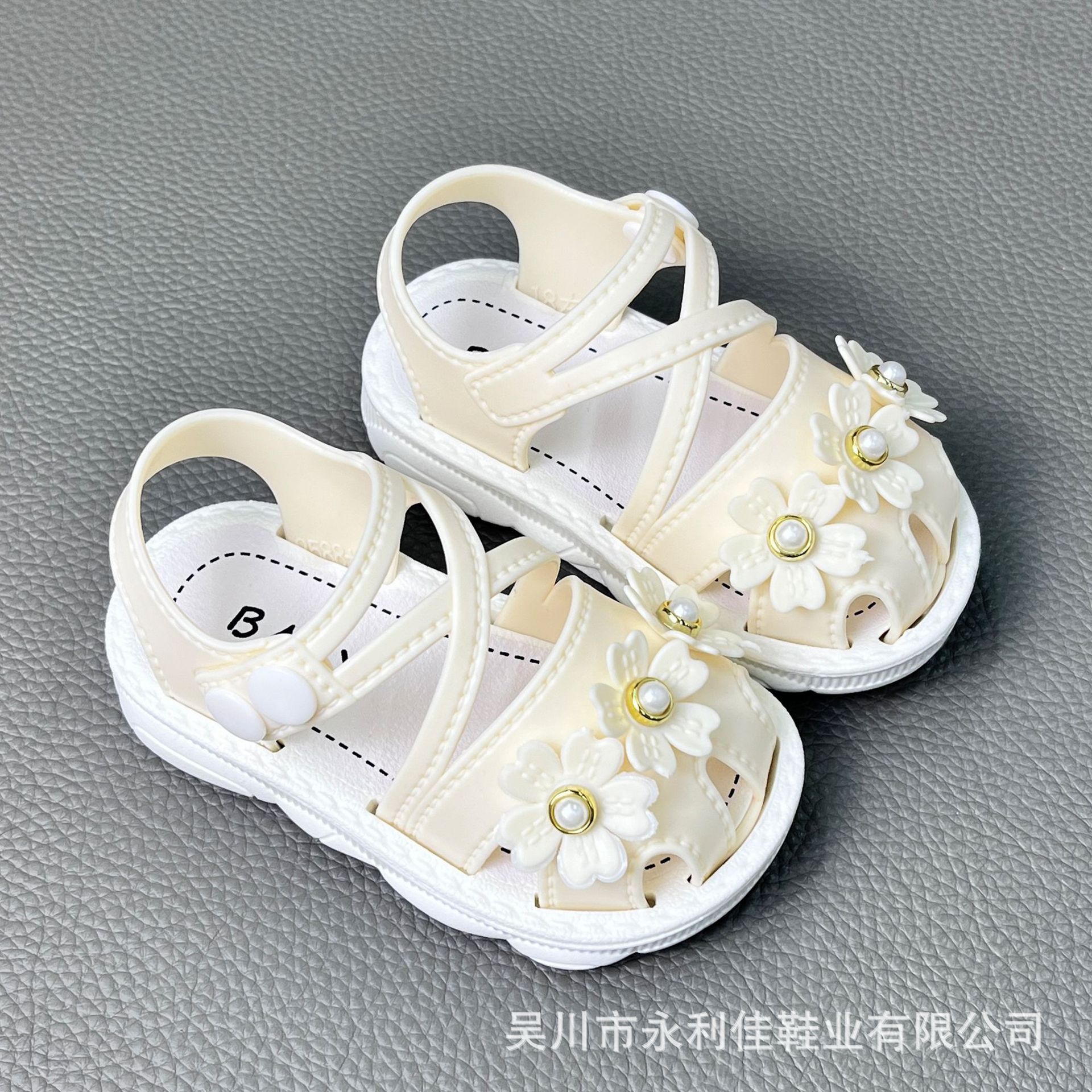 Fuente de fábrica de verano nuevos zapatos para bebés niñas bebés con suela suave zapatos para niños pequeños bebés comercio exterior al por mayor