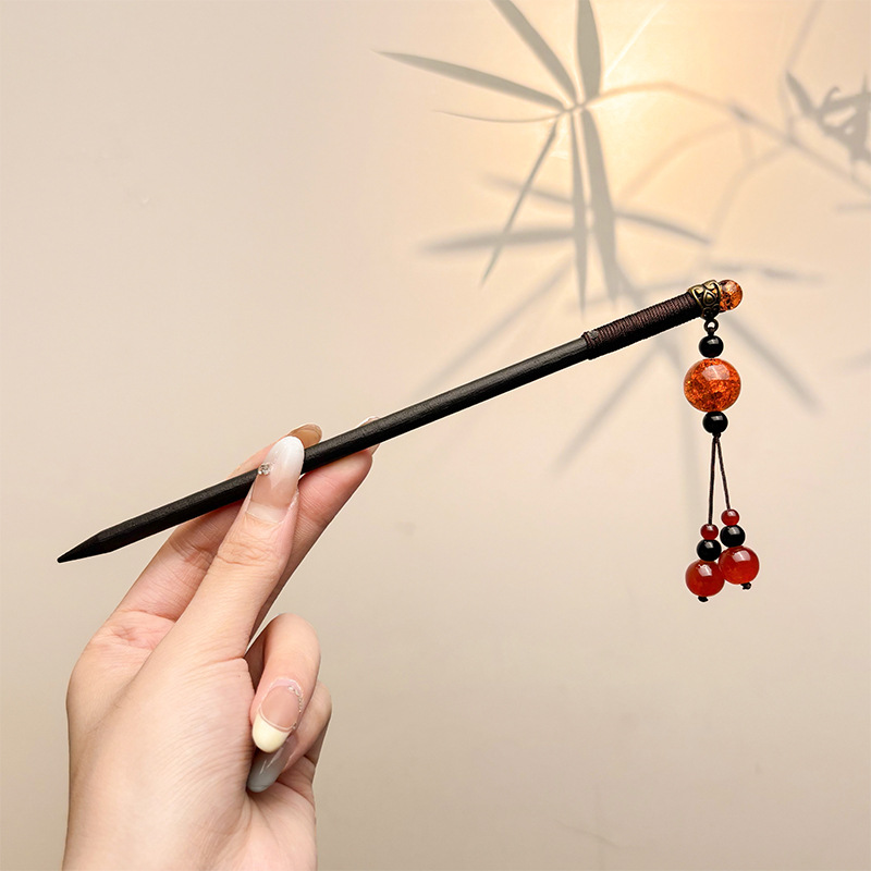 Nueva horquilla china 2025 nuevo estilo estilo antiguo horquilla mujer falda de cara de caballo de alta calidad estilo nacional horquilla de madera paso a paso horquilla tocado