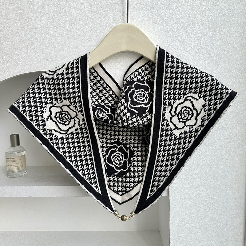 Nueva hebilla magnética bufanda de triángulo de punto para mujer otoño e invierno cálido cuello bufanda de protección de moda todo fósforo suave bufanda decorativa