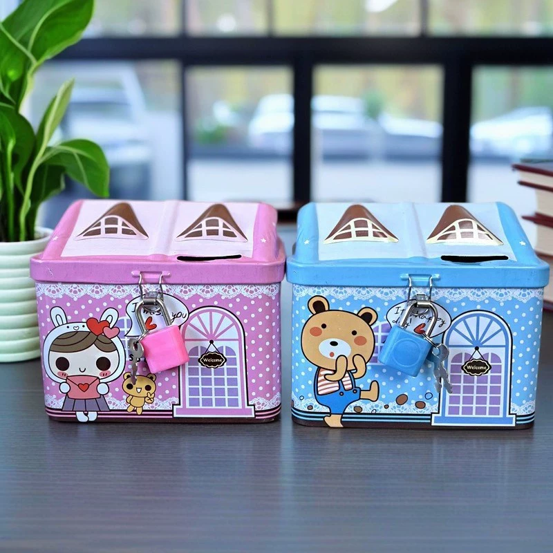 Креативный дом в форме жестяных копилок