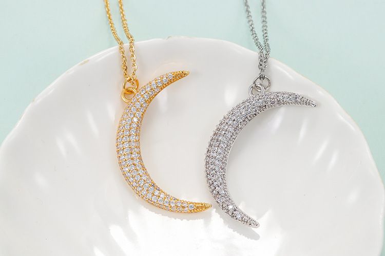Necklace Classification Wedding, Travel Occasion Retro Crescent Moon-shaped Pendant Clavicle Chain Wholesale