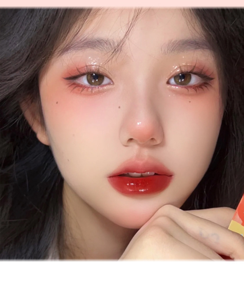 Makeup: xixi, a working bear, anti-inner competition, single-color blush, natural nude makeup, brightening and contouring cheeks, matte purple peach blush undefined