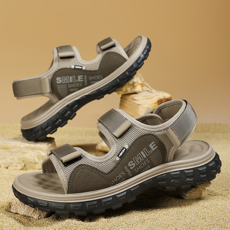 Sandalias para hombres de verano nuevas zapatillas deportivas de playa para conducir ocio nadando