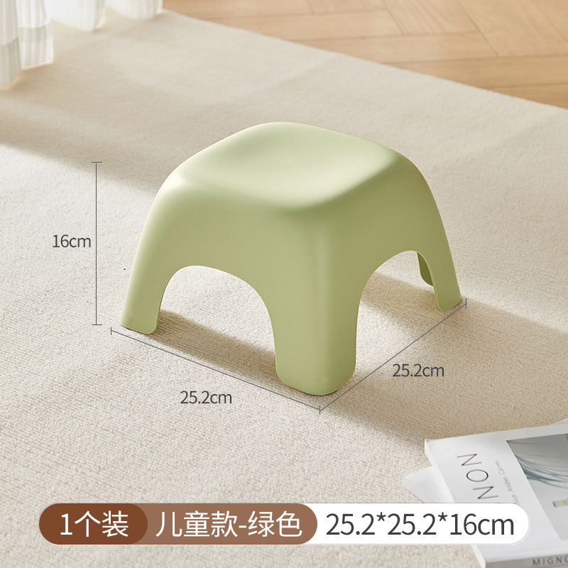 かわいいプラスチックの小さい腰掛けの家庭用の子供の四角い腰掛けは厚いです。|undefined