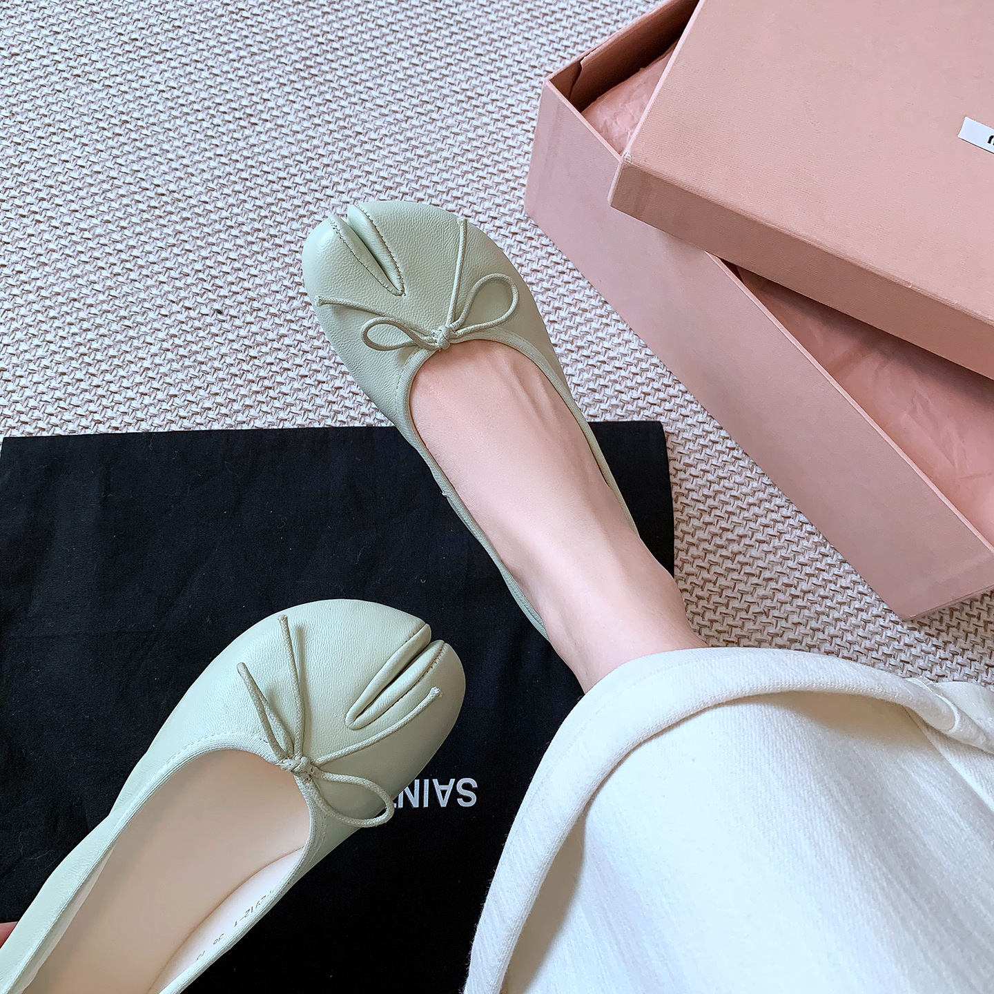 Giày ballet nữ da cừu mũi tròn nơ bướm đế bệt mềm mại — đen