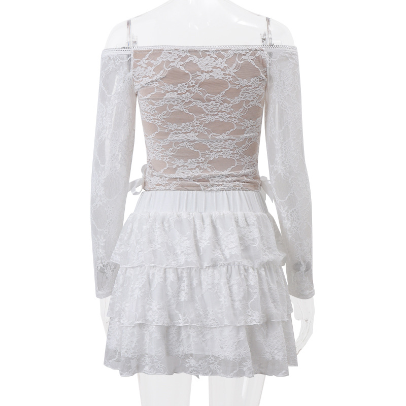 Title 13, Seksi Dantel Bağlı Uzun Kollu Üst ve Etek Takım...