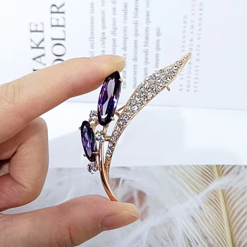 �ﶬ�¿�ʱ��������ɫˮ����Ҷ����Ů���԰ٴ���±����ػ�˿����