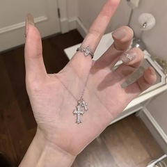 ライトラグジュアリーシンプルダブルクロスジルコンネックレスレディースニッチハイエンド多用途鎖骨チェーンファッショナブルな気質セーターチェーン
