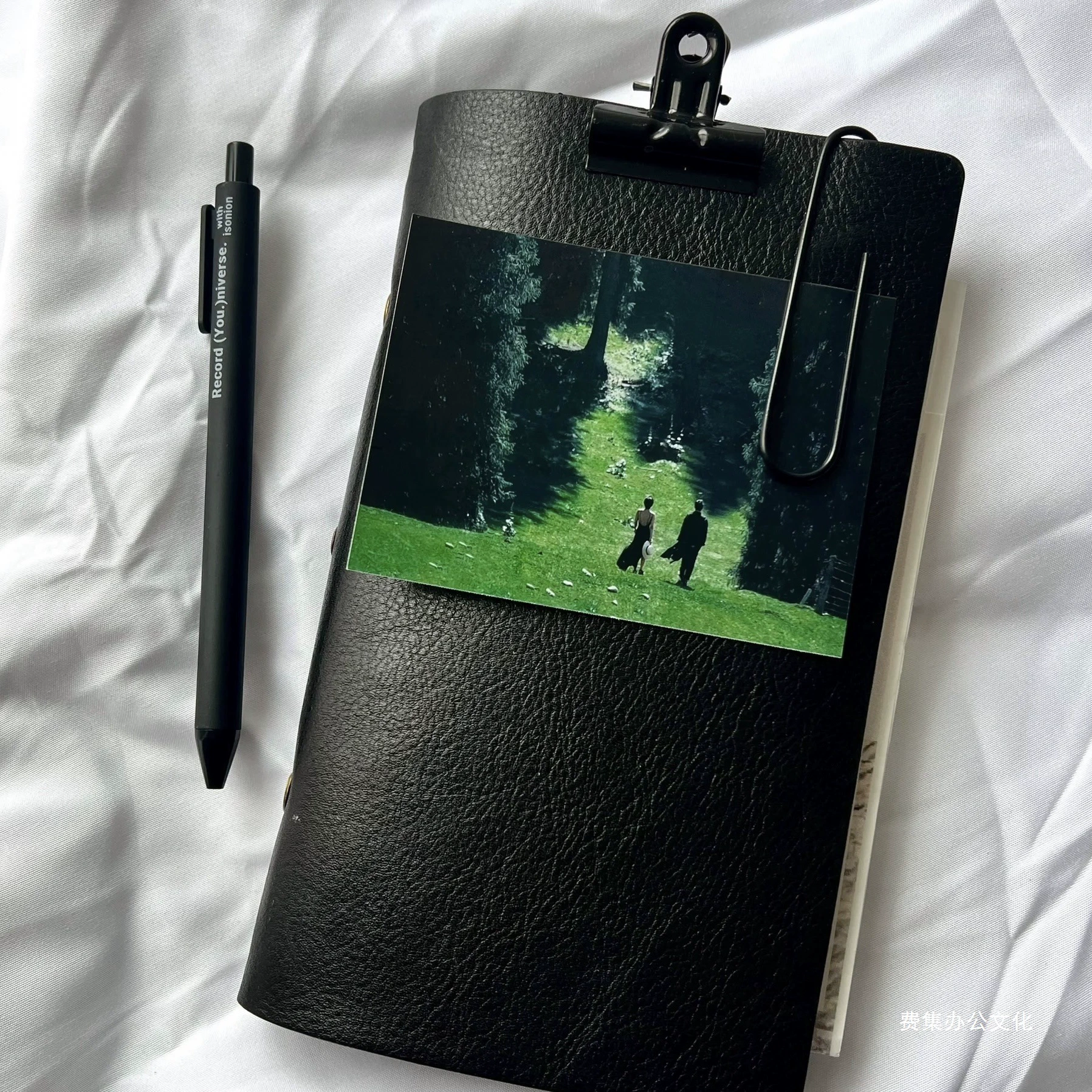 Разрозненный блокнот Xiaohongshu из воловьей кожи ручной работы в том же стиле, черный пустой блокнот, мягкий кожаный дневник, блокнот