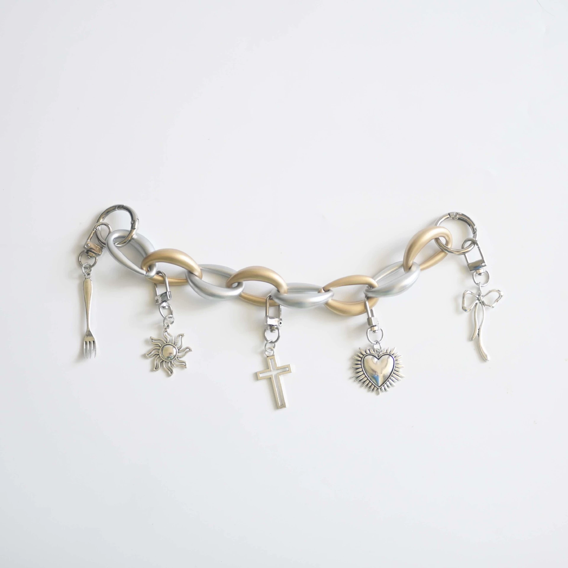 (Cross-border trading), pendant with bow, keychain, fork, 2 carat, Gothic
