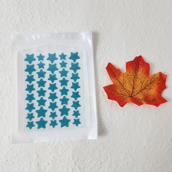 Lake Blue 40 capsules in paper plastic bag