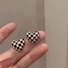 棋盘格爱心耳钉韩国小巧气质百搭耳环森系ins风耳饰新款