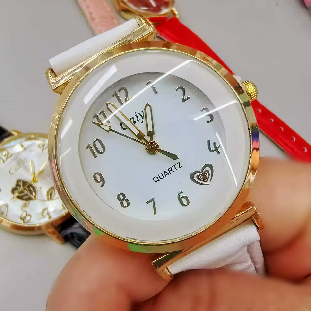 热销简约韩版女士数字面石英手表 休闲女款不锈钢带轻奢学生腕表