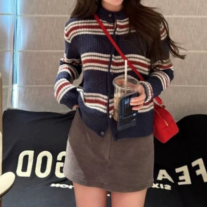 小香风撞色条纹毛衣开衫女秋冬加厚慵懒风设计感短款针织外套上衣|undefined