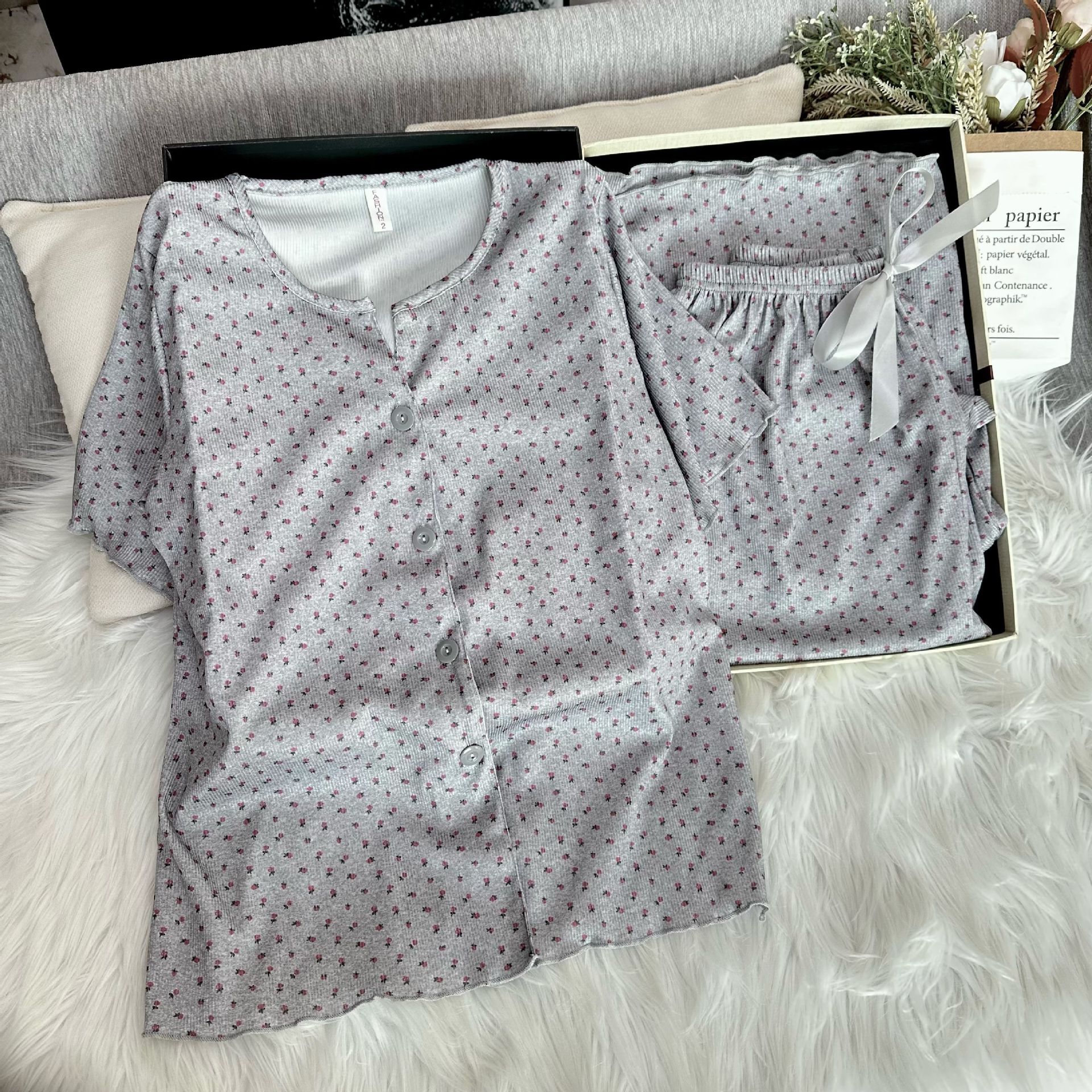 Al por mayor transfronterizo explosión primavera y otoño delgada V-collar cardigan hilo de hielo pijama de mangas cortas pantalones largos set de ropa para el hogar
