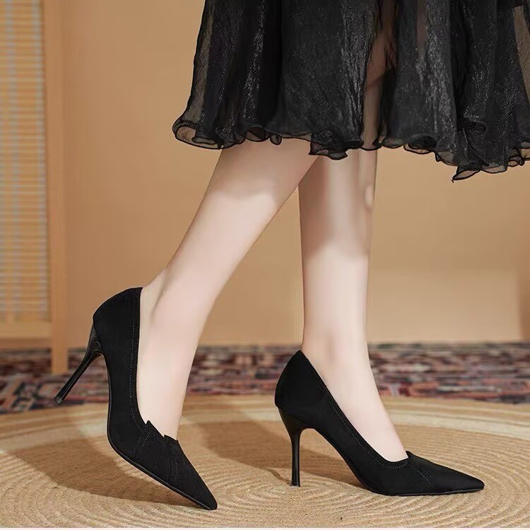Qadın üçün süet stiletto ayaqqabı, orta dabanlı, iti burun