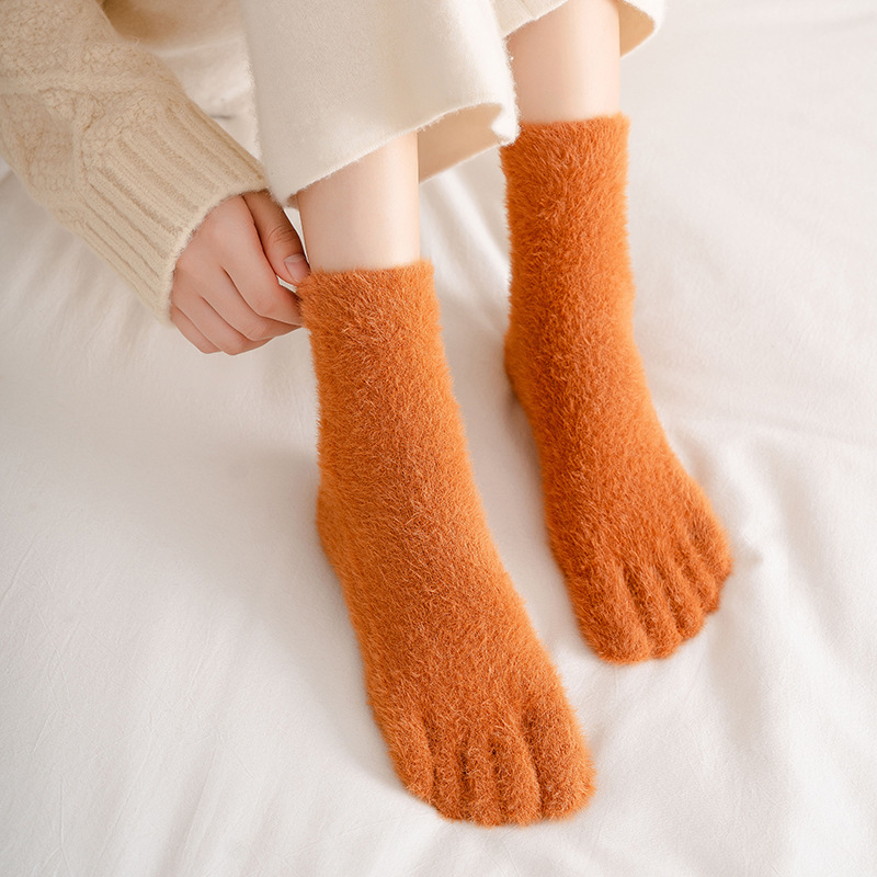 五指袜女秋冬季防水貂绒中筒袜珊瑚绒睡眠袜地板袜加厚加绒分指袜