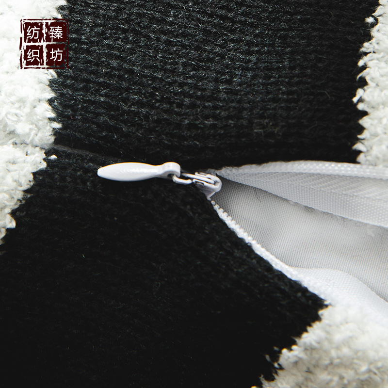 格子简约风针织抱枕 汽车沙发靠垫 床枕午休枕 拍照道具