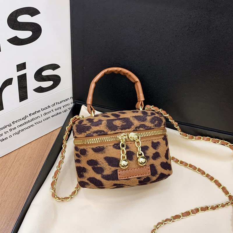 Bolsos para niños de nuevo estilo Bolsos de hombro para niños y niñas con estampado de leopardo de moda coreana Bolsos de mensajero de cadena de bebé con lazo de estilo occidental