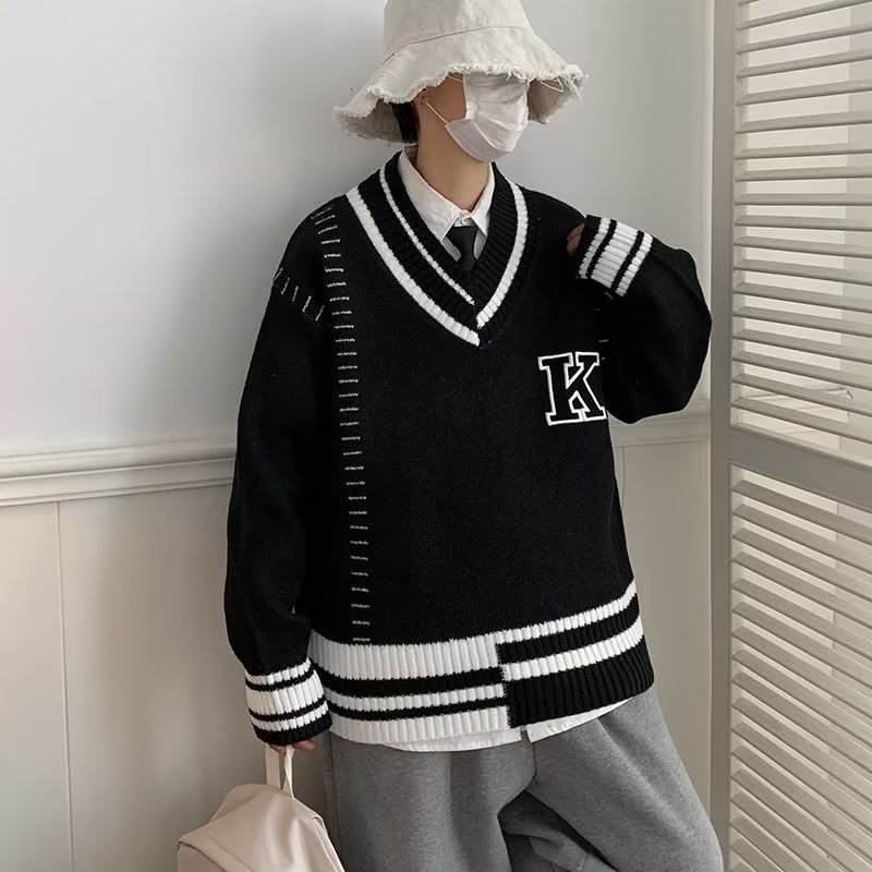 Sweater Image 8