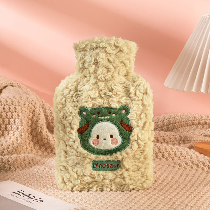 Nueva bolsa de agua caliente inyección de agua engrosada compresa caliente a prueba de explosiones Palacio vientre bolso caliente grande tamaño pequeño estudiante femenino felpa lindo