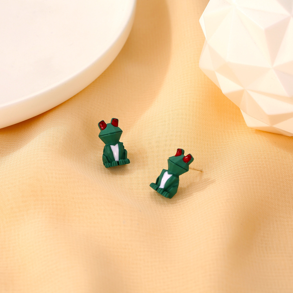 Wholesale Jewelry Cartoon Frog Stud Earrings Nihaojewelry display picture 5