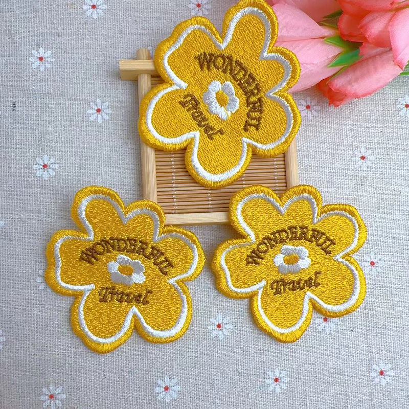 Clásico retro color imitación gancho de mano girasol bordado pegatinas tela ropa bolsas Hogar Accesorios DIY joyería