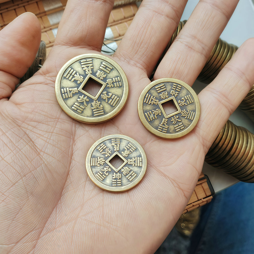 新款复古做旧仿古钱币纯铜方孔八卦山鬼铜钱散钱汽车挂件配件批发