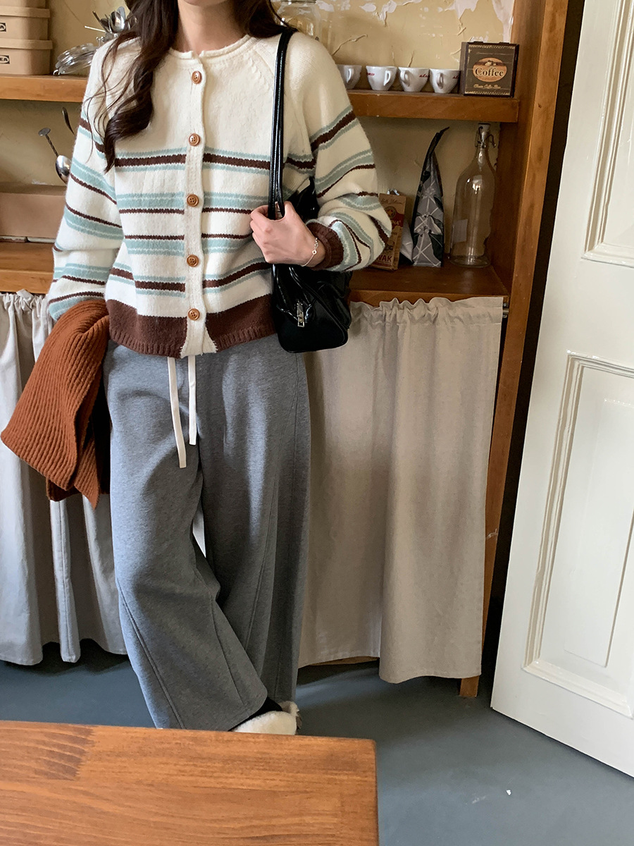 拼图2025_10_24_14_00_31_IMG_6562