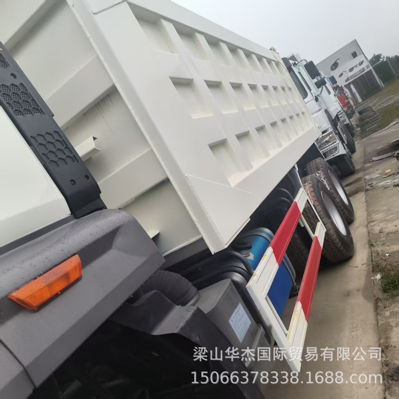 Cross-Border Export of Sinotruk Howonx Dump Truck 6X4 Dump Truck Howo371 Dump Truck