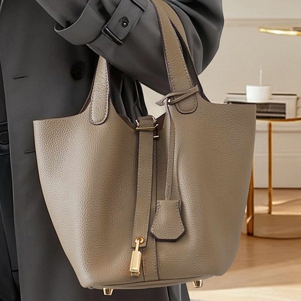 高级感真皮女包水桶包百搭经典菜篮子头层牛皮女2025新款手提包包