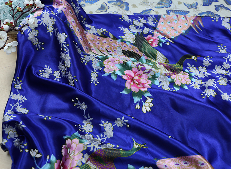 tela de seda impresa de flores tela de seda ropa antigua tela de prenda de ropa china tela de impresión de flores de plantas DIY