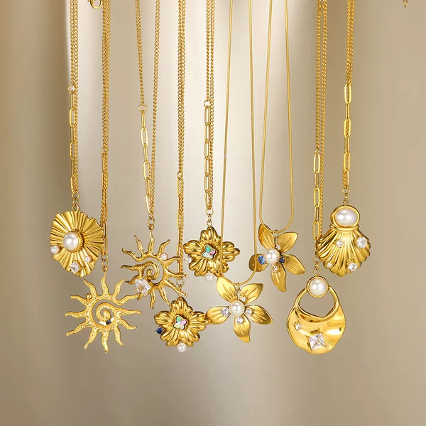 European and American Middle Antique Stainless Steel Vacation Ocean Imitation Pearl Jewelry Sunflower Necklace Light Luxury High-grade Clavicle Chain