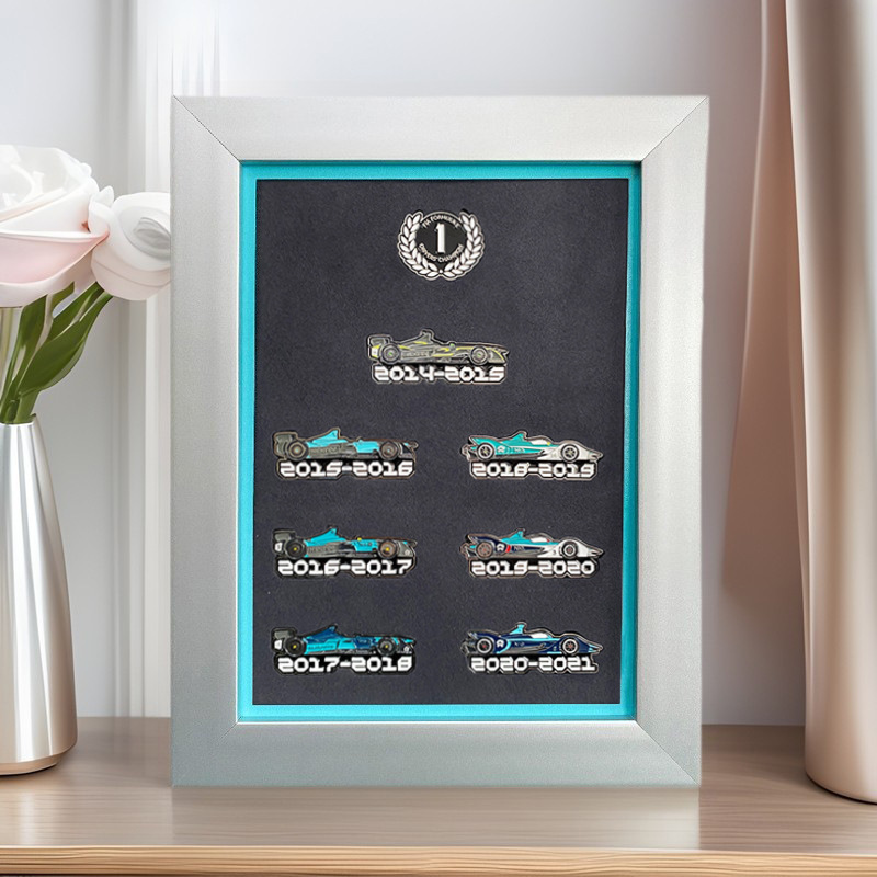 Simple Badge Collection Gift Silver Photo Frame Hollow Multi-Functional Storage Box Wall Hanging Table Picture Frame Photo Frame Wholesale