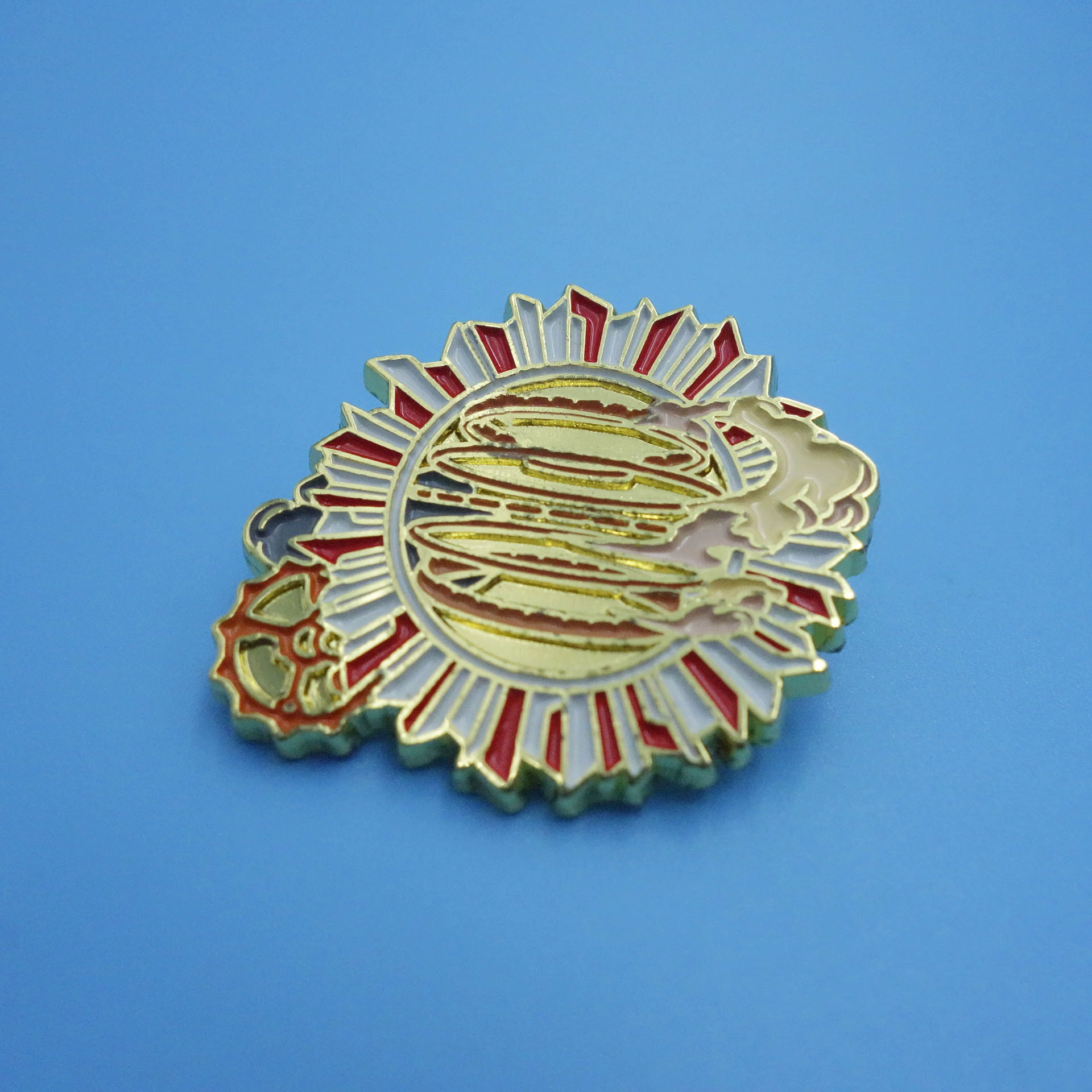 Анимационные значки из цинкового сплава, планирование периферийных устройств для анимационных фильмов и телевидения, изготовление металлических сувениров на заказ.