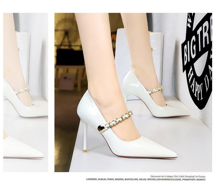 High heels women's shoes slim heels patent leather shallow mouth pointed metal chain line with single shoes_voghion.com