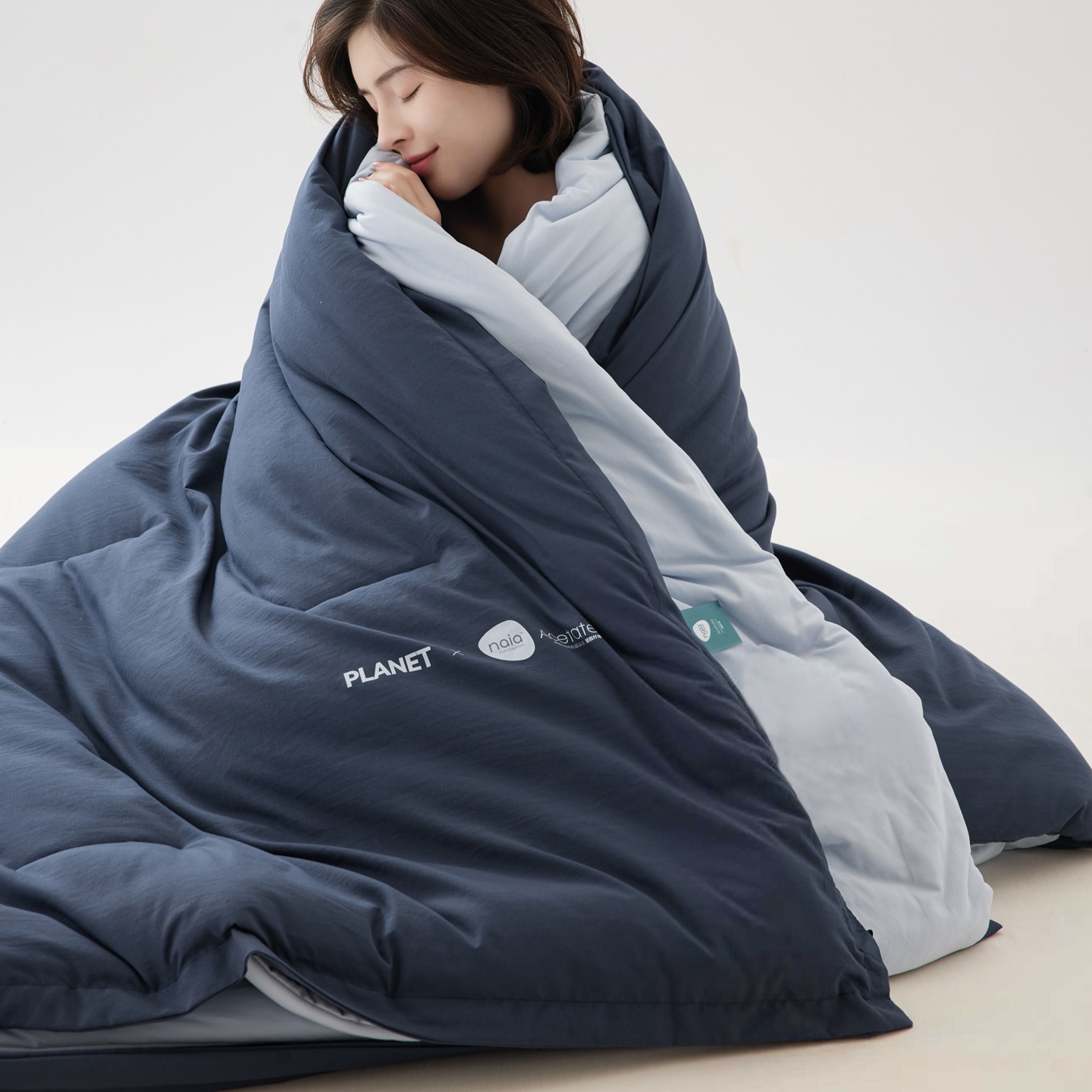 Class a Deep Sleep Temperature Control Quilt Thickeneded Winter Planet Pro Double Layer Temperature Control Quilt Dormitory Home Quilt Mother Quilt Core Machine Washable