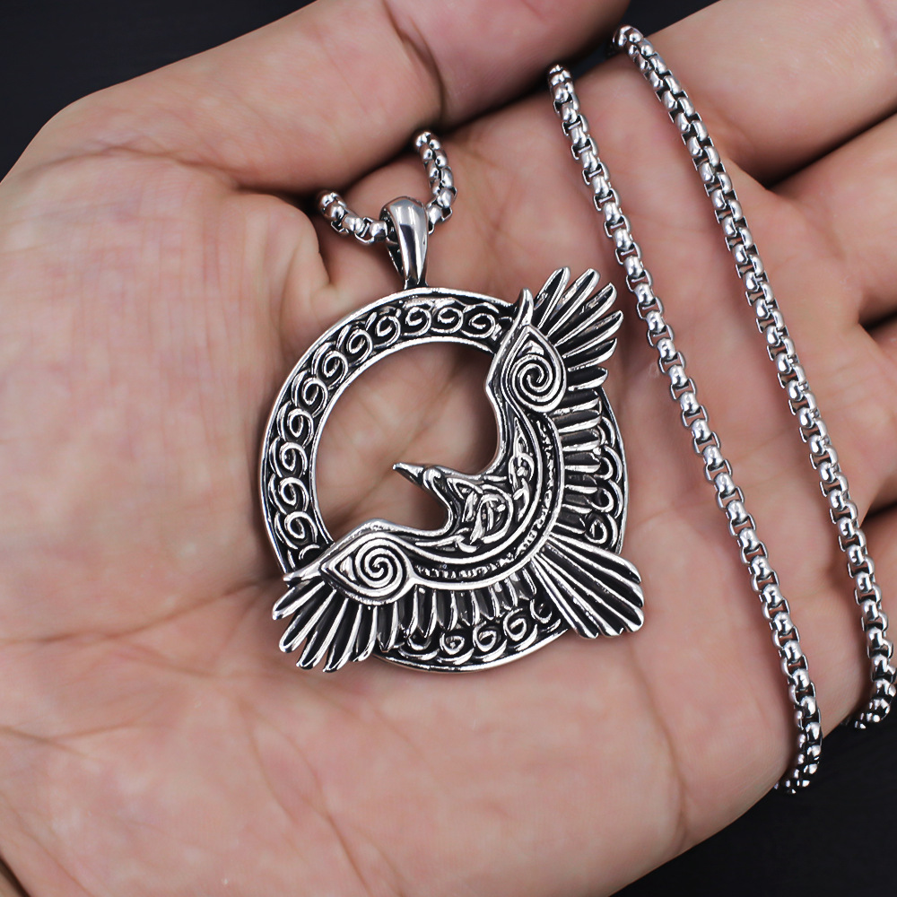 Big eagle + steel chain