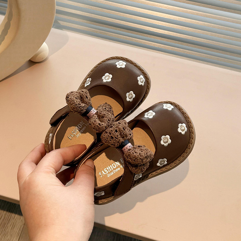 Zapatos de cuero para niñas zapatos de princesa bordados para niños 2025 primavera y otoño nuevos zapatos de arco para niñas zapatos de solos para bebés image 5