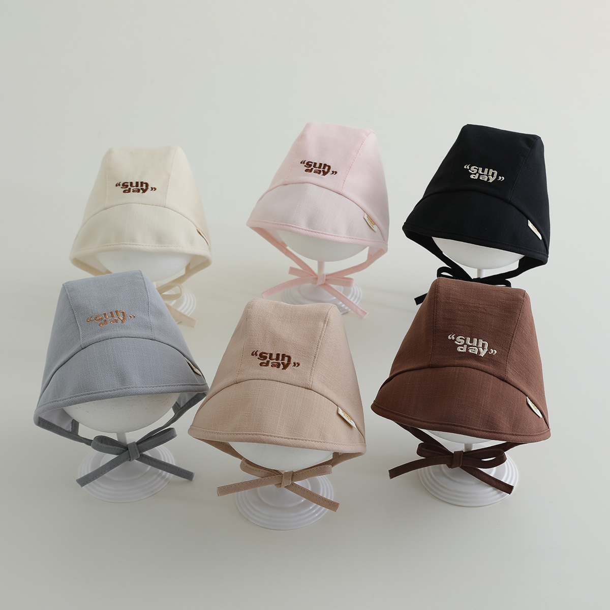 Sombrero para bebés primavera y otoño delgado correa sólida coreana Baotou sombrero de corte sombrero de sombra de sol recién nacido puerta de chimenea sombrero de neumático marea