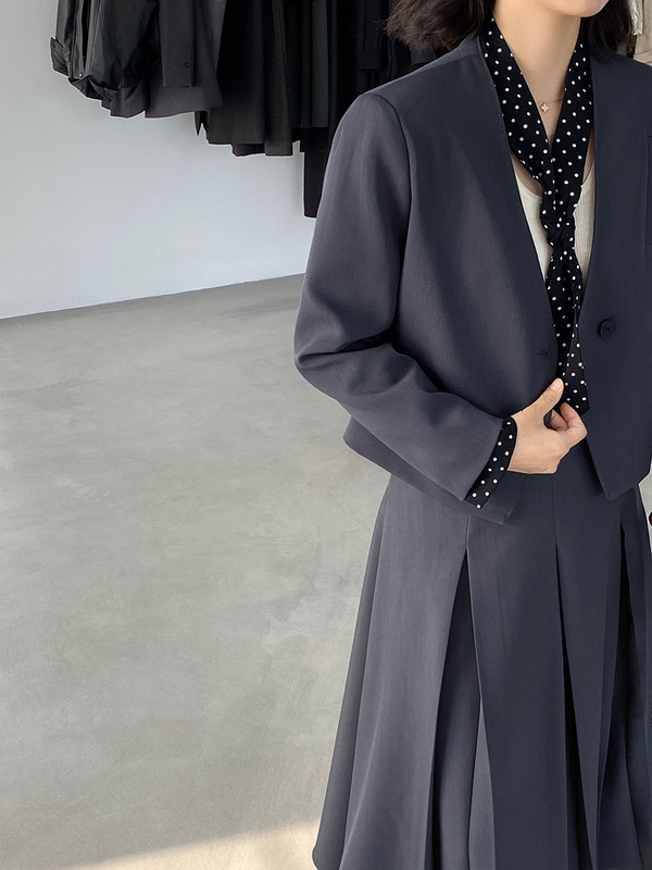 江左 高级感波点飘带V领撞色女式小西装外套女2025秋通勤西服1627|undefined