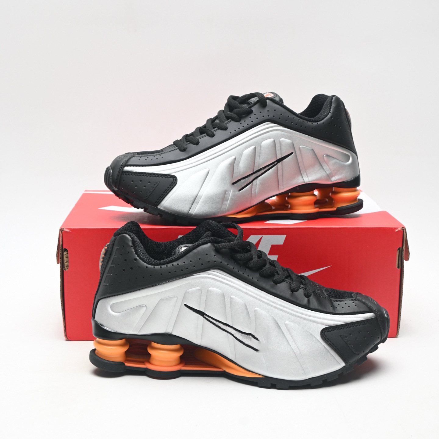Tenis de Running con Cámara de Aire SHOX R4 Malla y Caucho Transpirable, Antideslizante para Correr y Deportes