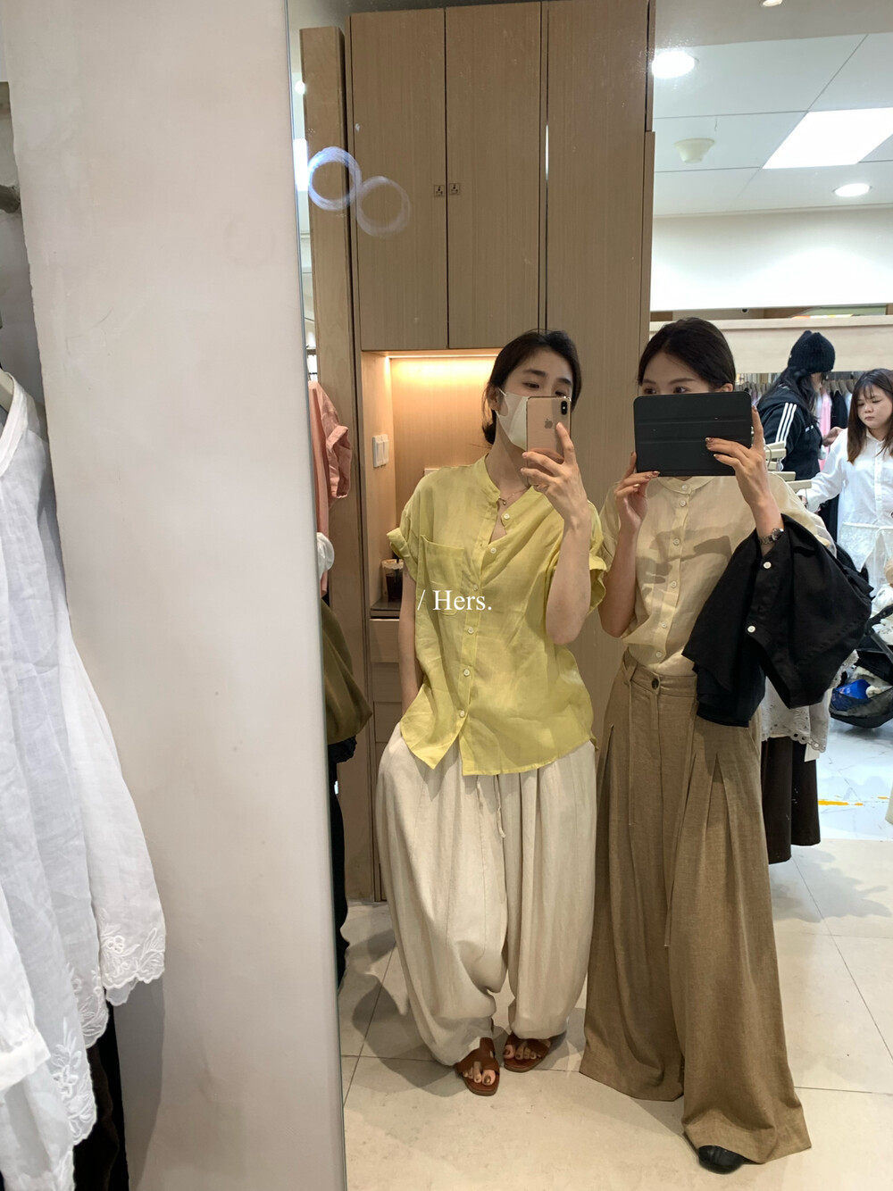 Áo sơ mi nữ tay ngắn cổ tròn chất liệu ramie phong cách tối giản — màu đen, Sữa vàng, màu hồng, màu mơ chi tiết 15