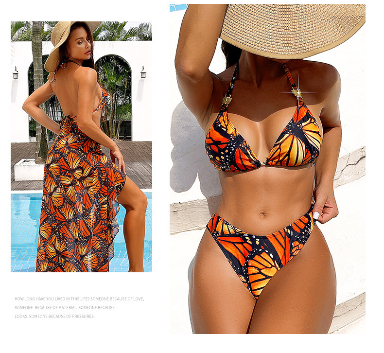 Dam bikiniset med blommigt mönster och strandklänning för strand_voghion.com