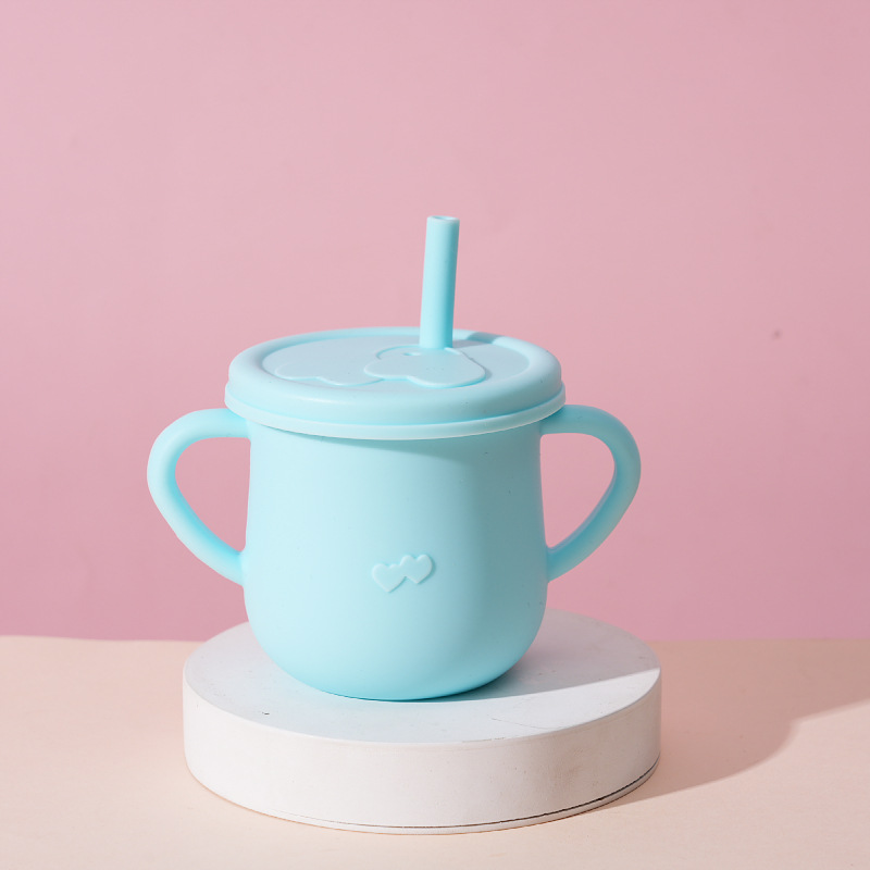 Taza de bebé de silicona transfronteriza con cubierta de bocadillos, taza de paja de grado alimenticio para niños, taza de bebida anti-caída para bebés