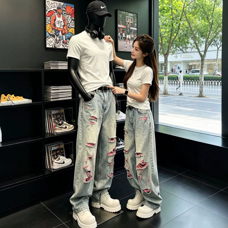 Trendy American-style ripped jeans for men, loose fit, slimming, heavy-duty washed, straight-leg, stylish design, long pants, trendy on Instagram Trendy American-style ripped jeans for men, loose fit, slimming, heavy-duty washed, straight-leg, stylish design, long pants, trendy on Instagram