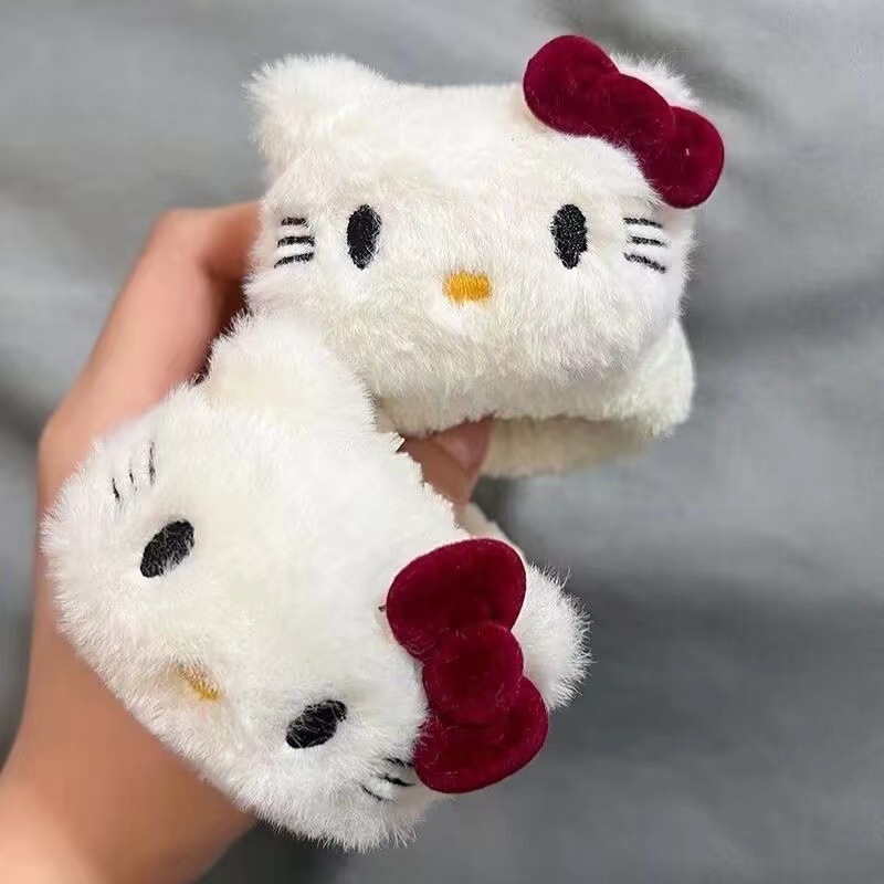 흰색 KT 고양이[1마리]