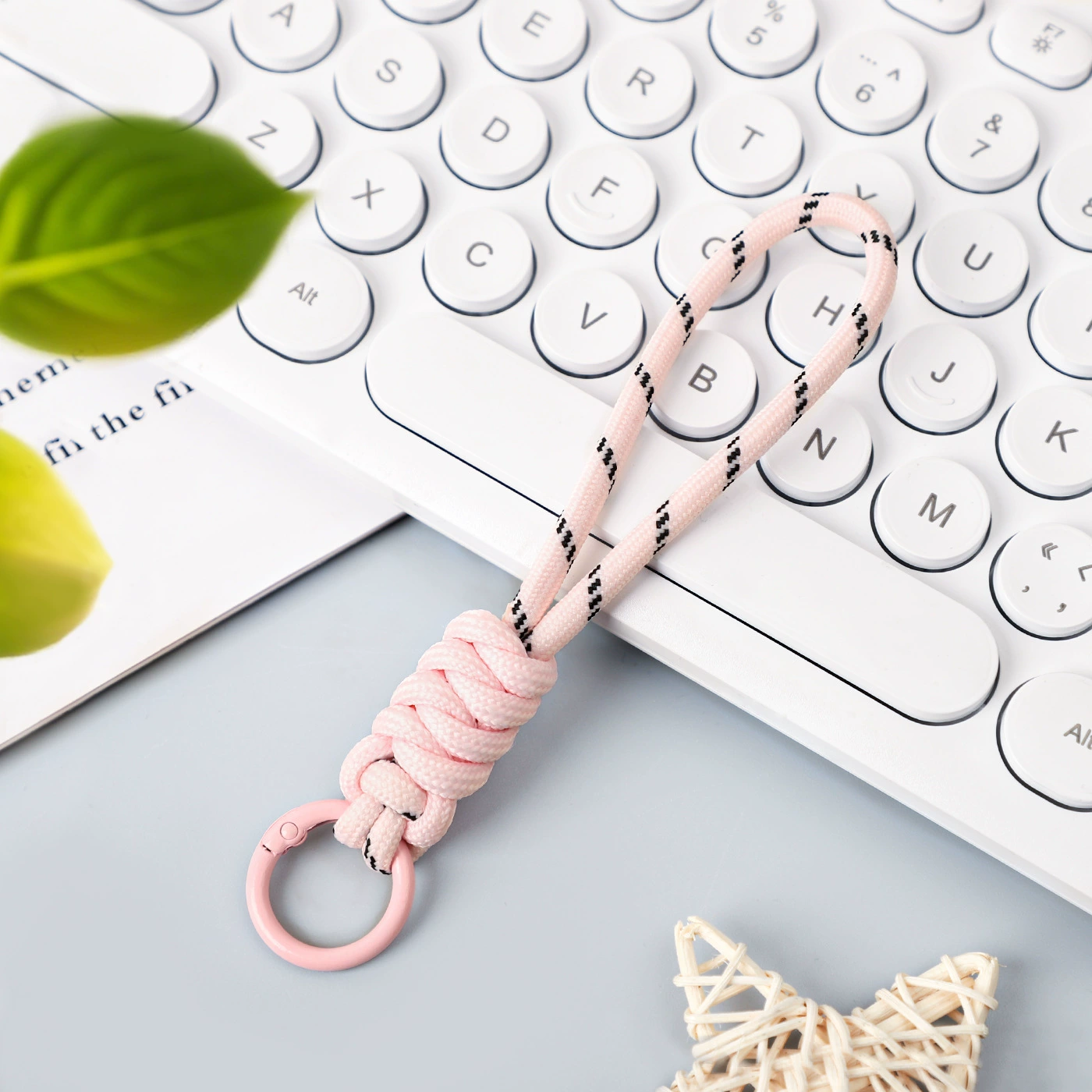 Mobile phone, universal strap, creative woven phone case handmade, accessory