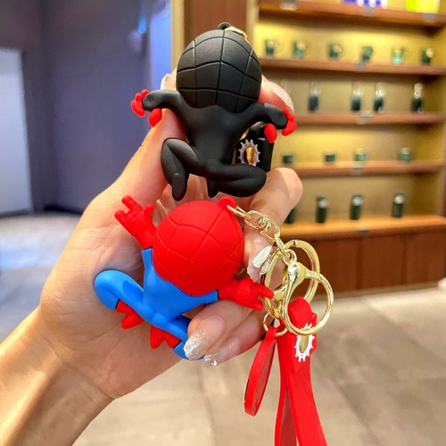 Marvel Spider-Man Keychain Charm Cartoon Figure Car Keychain Small Ornament Schoolbag Doll Accessory