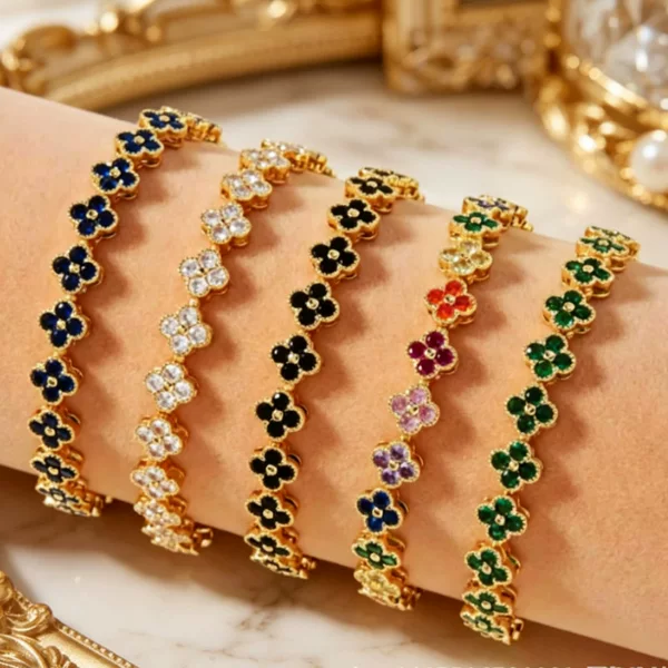Cross-Border Hot-Selling Full Diamond Four-Leaf Clover Bracelet, New European and American Fashion Bracelet Design, Luxurious Colorful Versatile Jewelry for Women